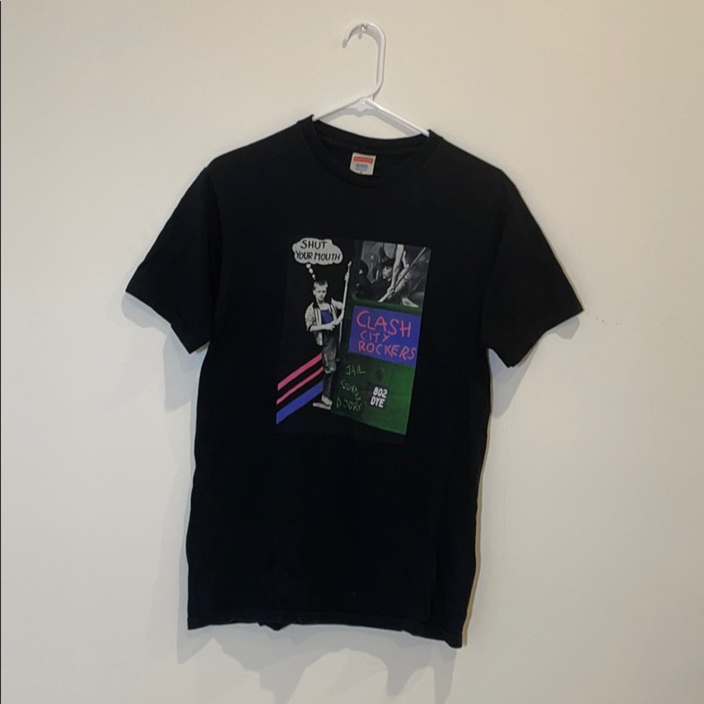 black Supreme t shirt